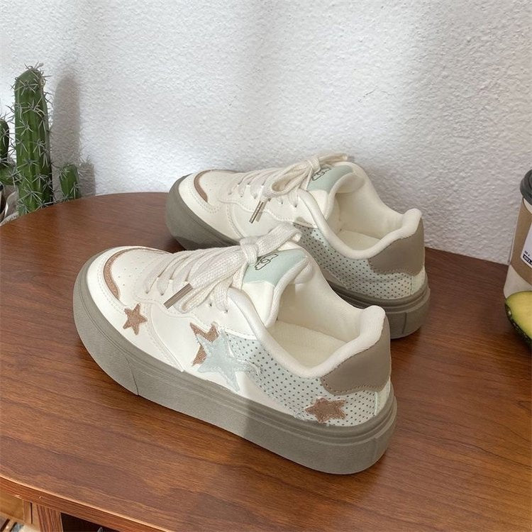 Baskets femme cuir respirantes vert et marron - vue principale - Ma boutique & co