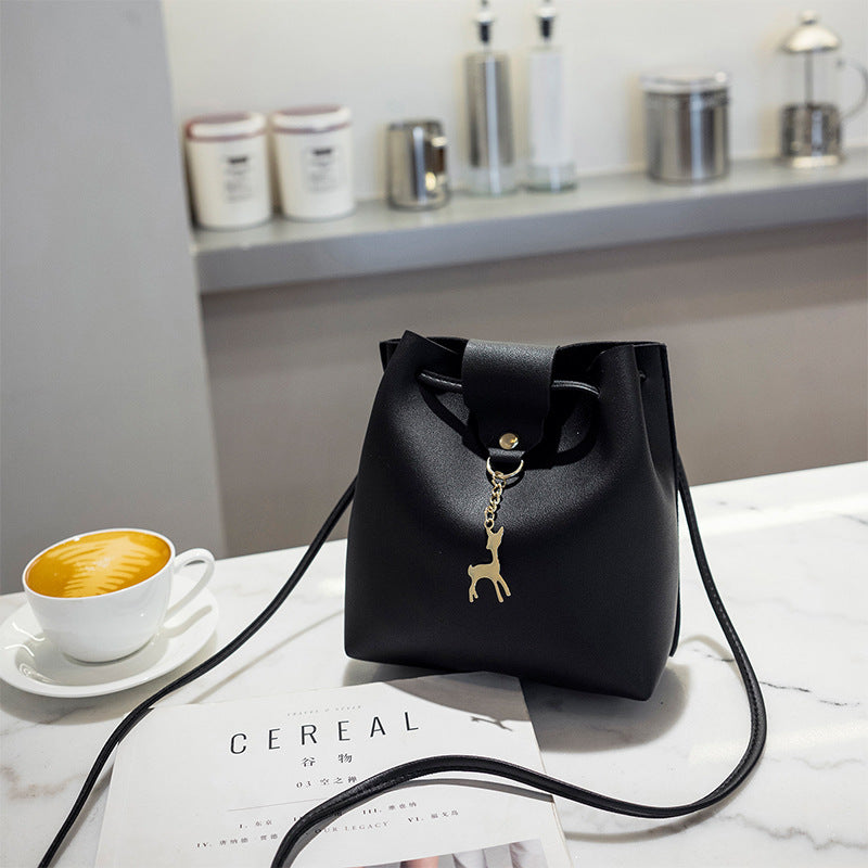 Sac bandoulière femme rétro - détail bandoulière - Ma boutique & co